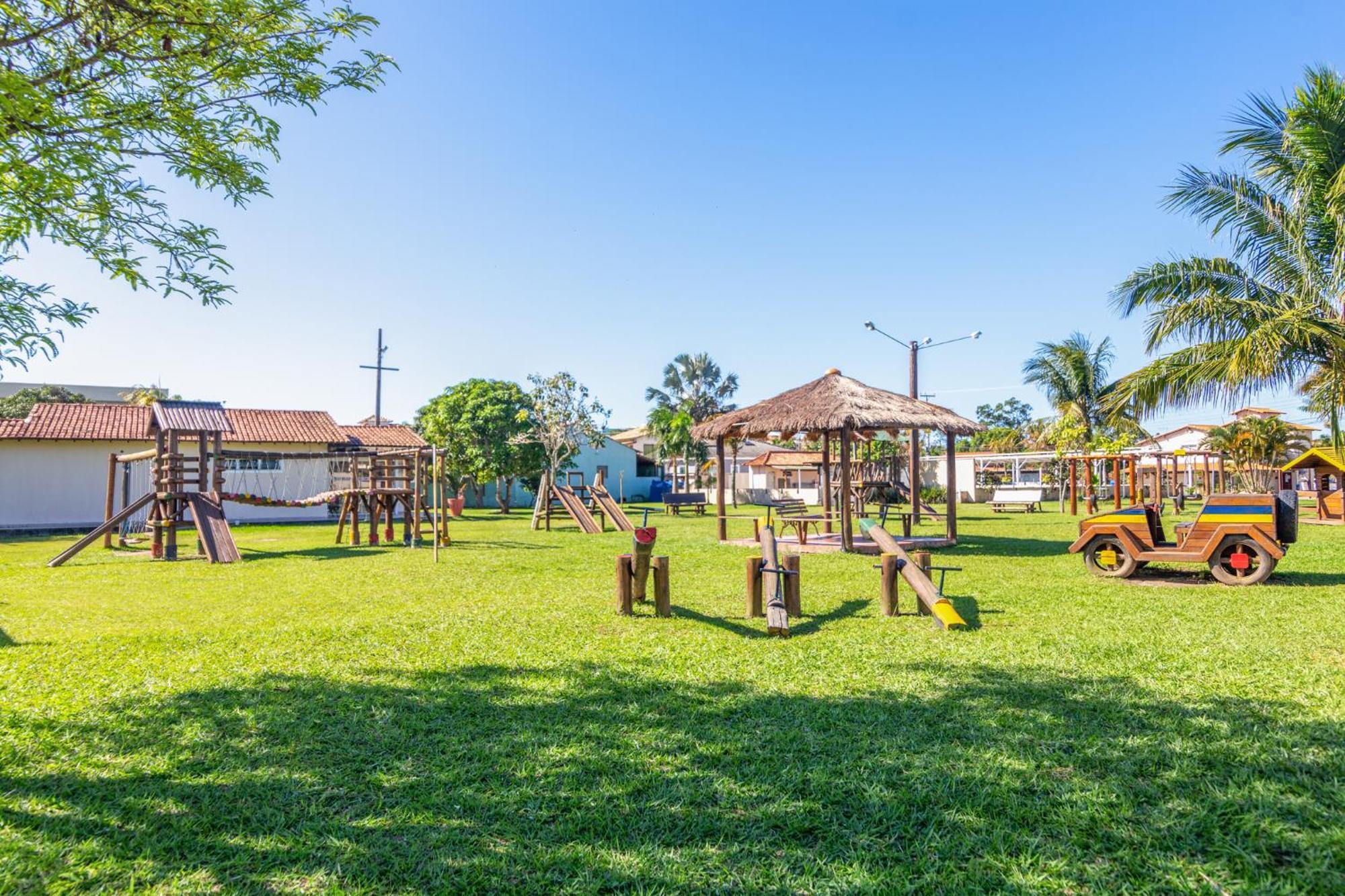 Refugio Tropical Casa De Praia Com Piscina Aquecida E 4 Suites E Garagem 3 Carros, 800 Mtrs Da Praia Internet 700 Mbps, Condominio Privado Com Pista De Skate , Quadra De Futevolei , Campos E Quadras De Futebol! Cabo Frio Exterior foto